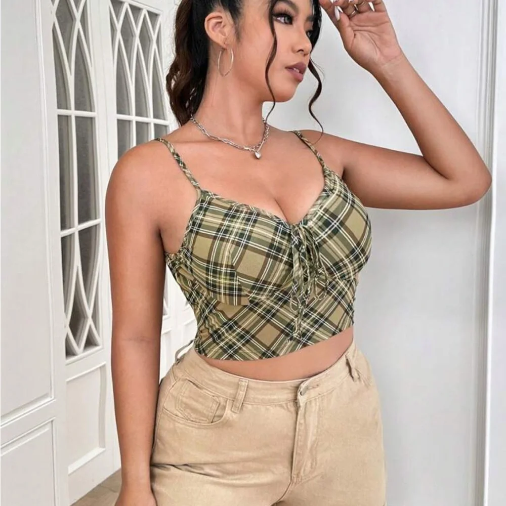 Plaid print knot front mesh cami top - Picture 6 of 11